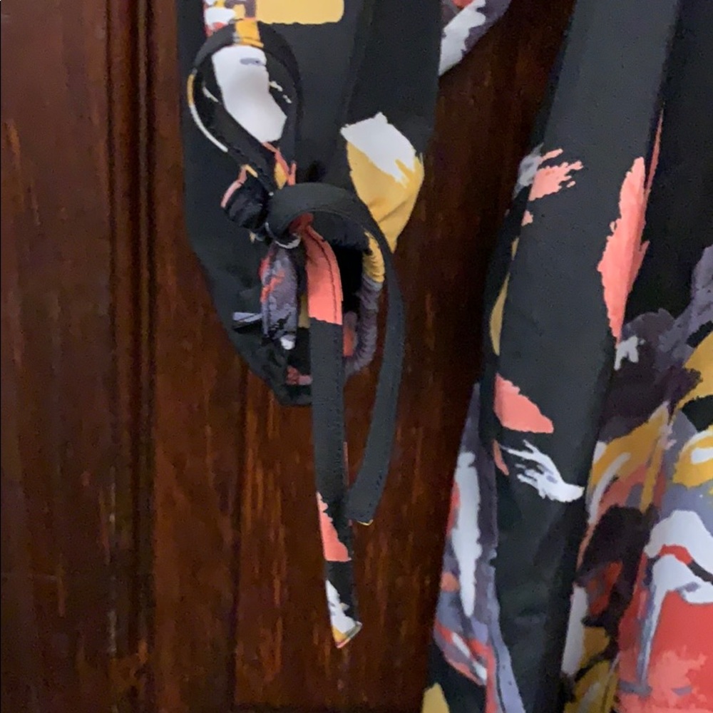 LOFT blouse - Picture 2 of 3